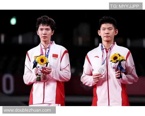 运动最新数据杭州羽毛球队与上海羽毛球队赛后战术分析与复盘探讨